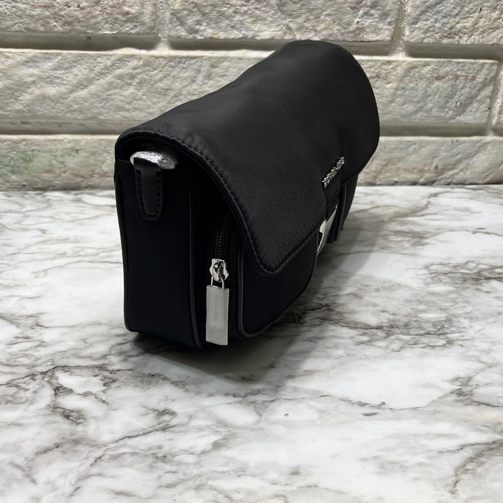 Michael Kors Khai Medium Messenger Bag NWT - Picture 3 of 16